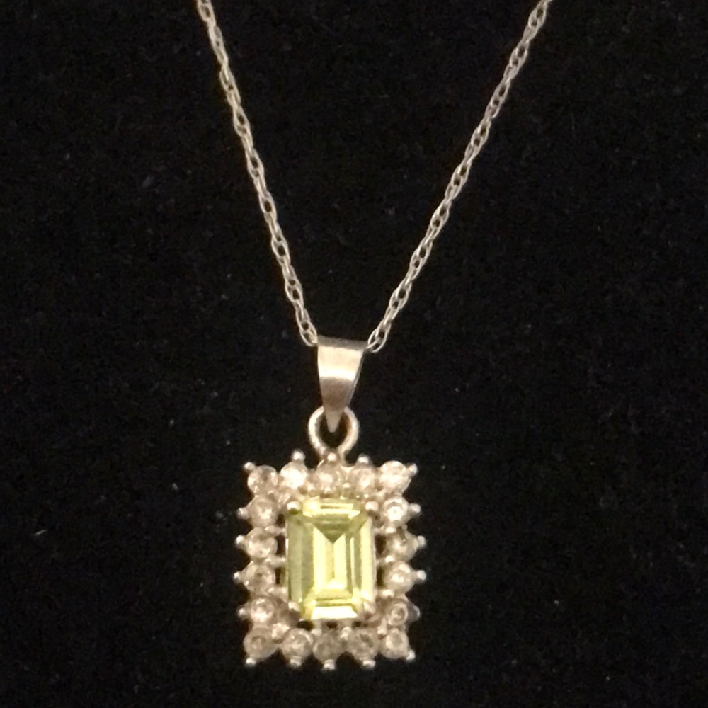 Sterling Silver 925 Necklace With Sparkly Pendant